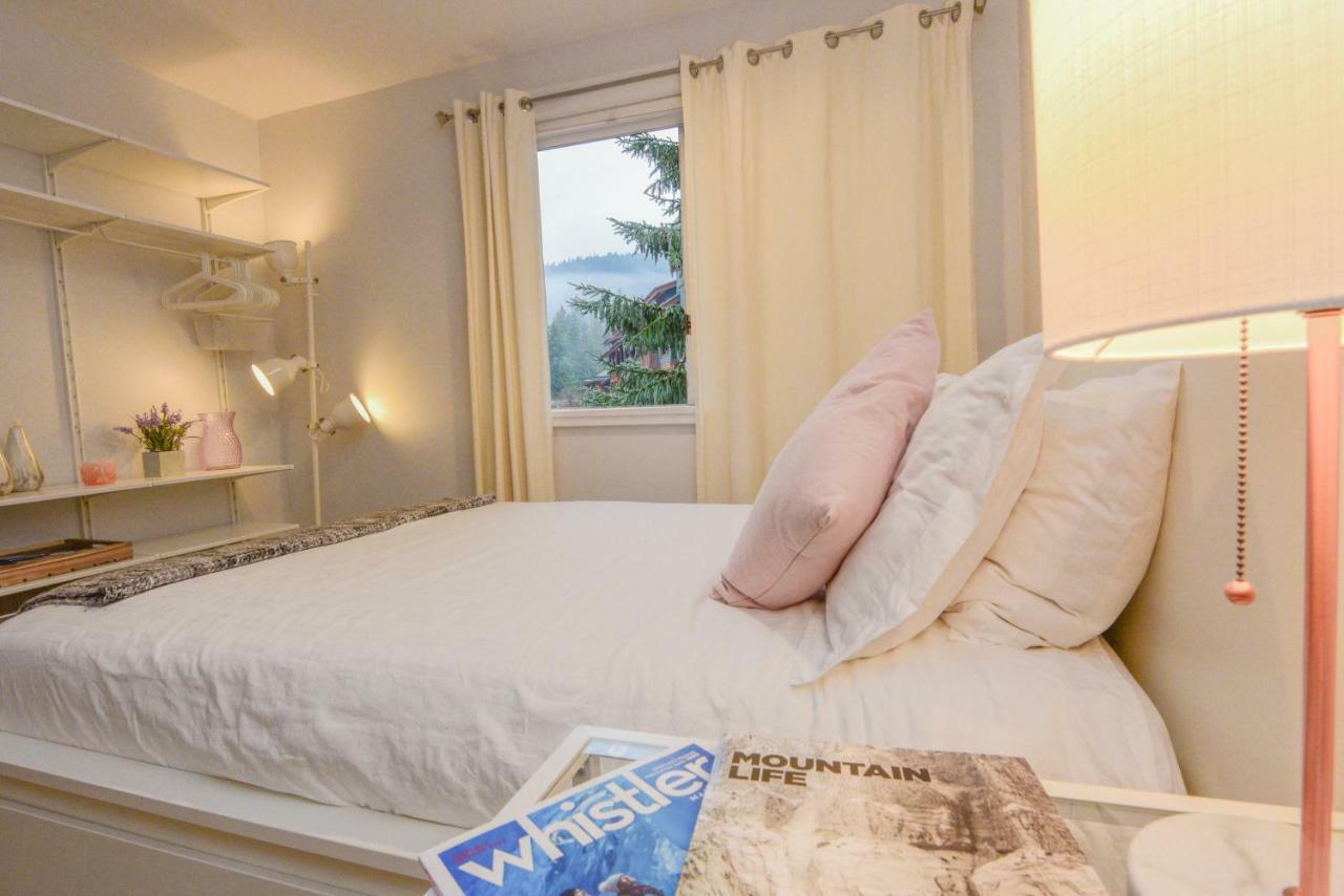 Newly Renovated Whistler Studio Kültér fotó